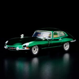 RLC Exclusive '64 Jaguar HGK82