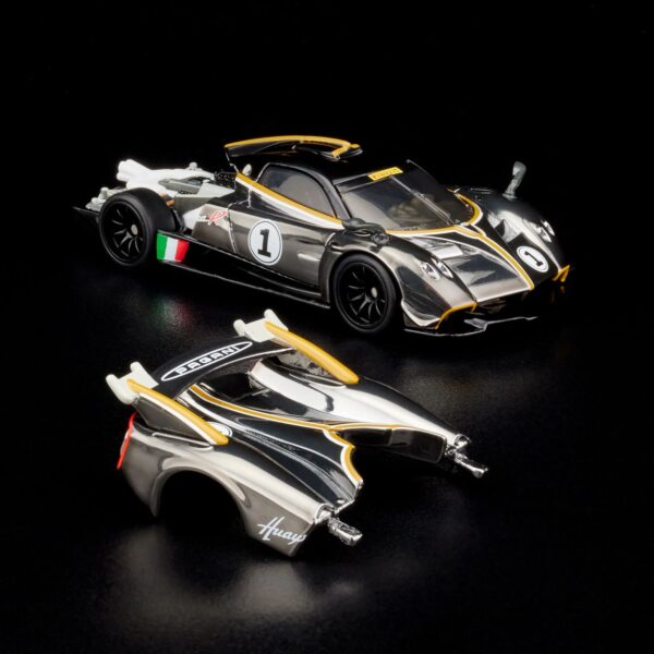 RLC Exclusive '21 Pagani Huayra R - Image 7