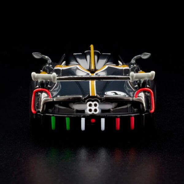 RLC Exclusive '21 Pagani Huayra R - Image 2
